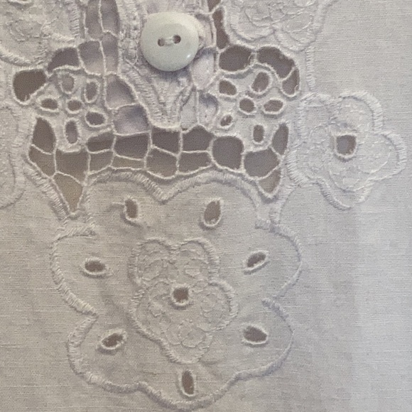 Soft Surroundings NEW White Eyelet Top 54% linen 46% viscose. Size 1X - Picture 5 of 9